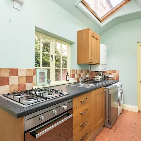 Pass The Keys Opulent 4 Bed House In Yo1 With Riverside Views 度假居 *