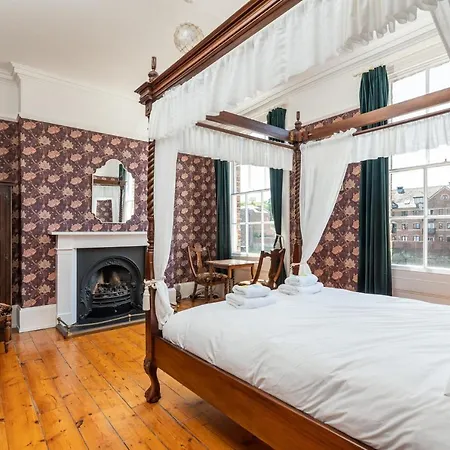 度假居 Pass The Keys Opulent 4 Bed House In Yo1 With Riverside Views 约克
